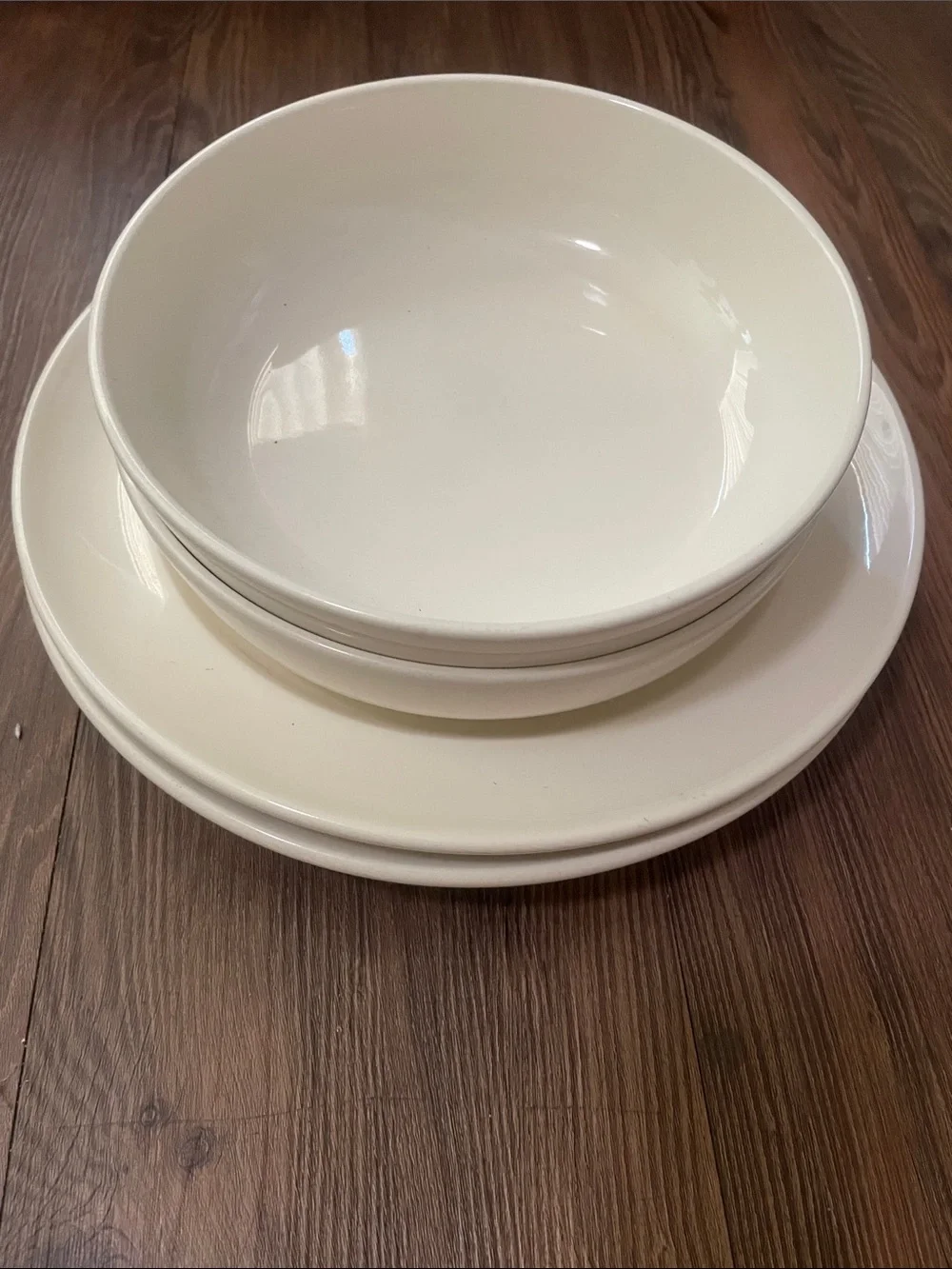 POTTERY BARN Sophia 4 pc ceramic set,2 bowls&2dinner plates!EXCELLENT